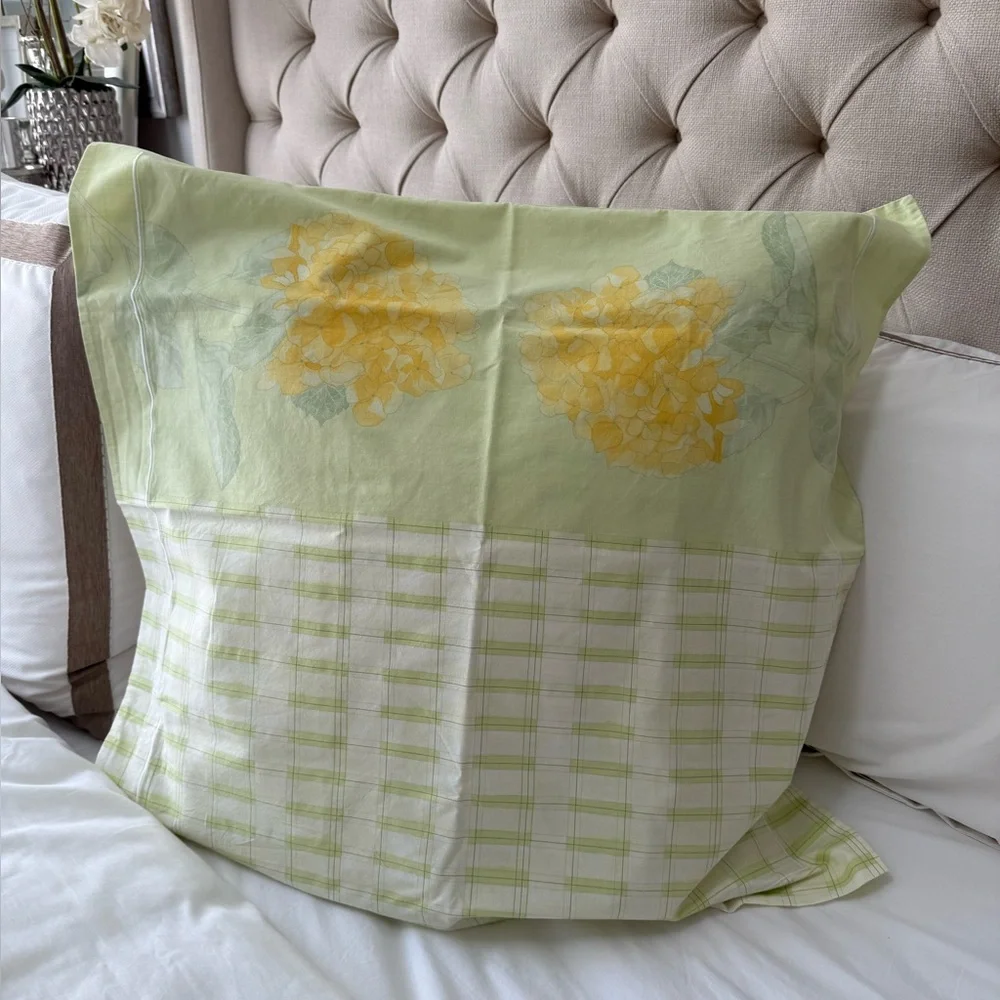 Yves Delorme Paris 2 Euro Shams 29” Square